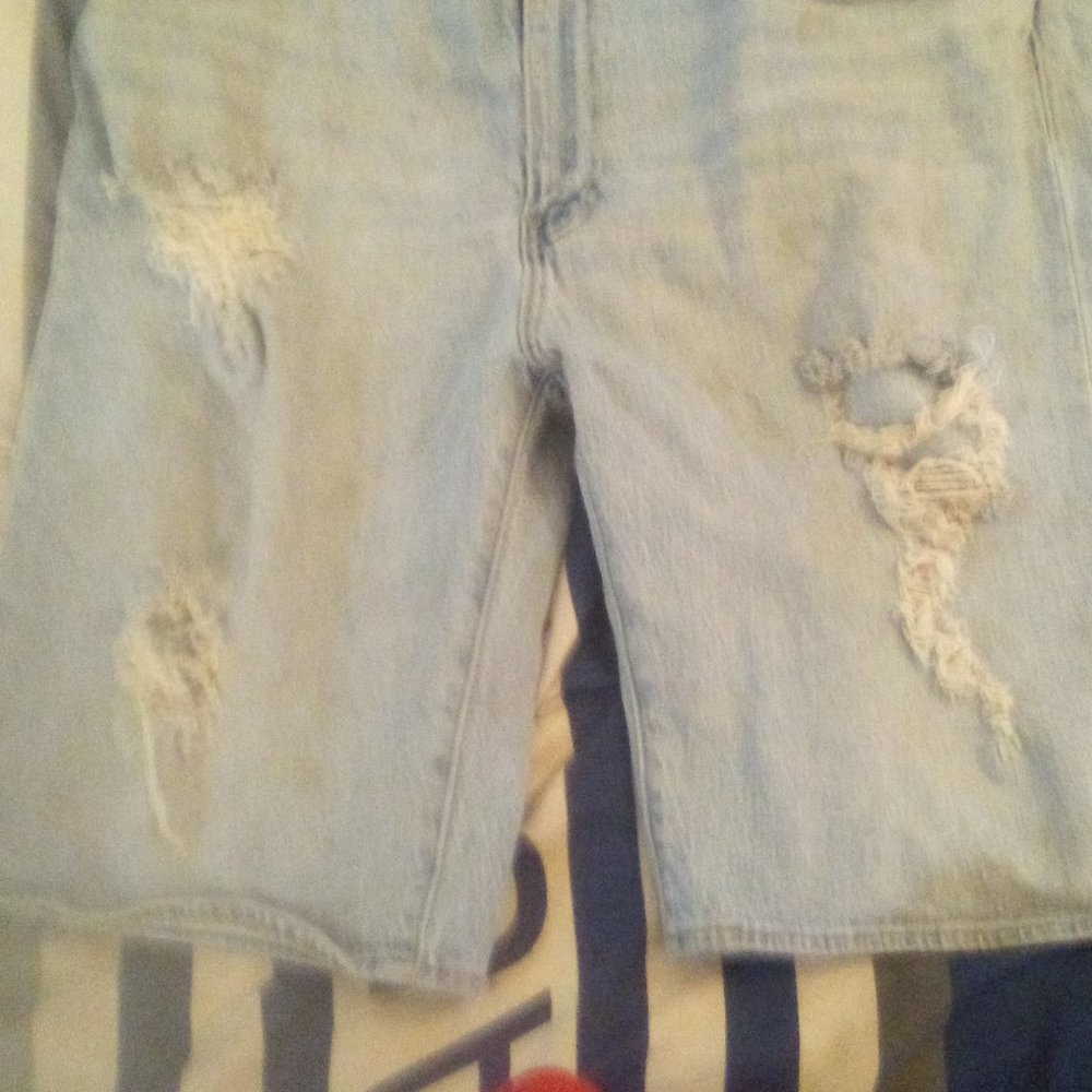 LEVIS SHORTS